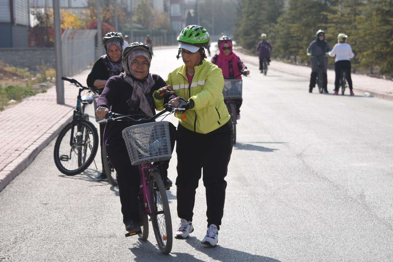 Türkiye’nin bisiklet şehri Konya’da kadınlara özgürlük getiren eğitim 2